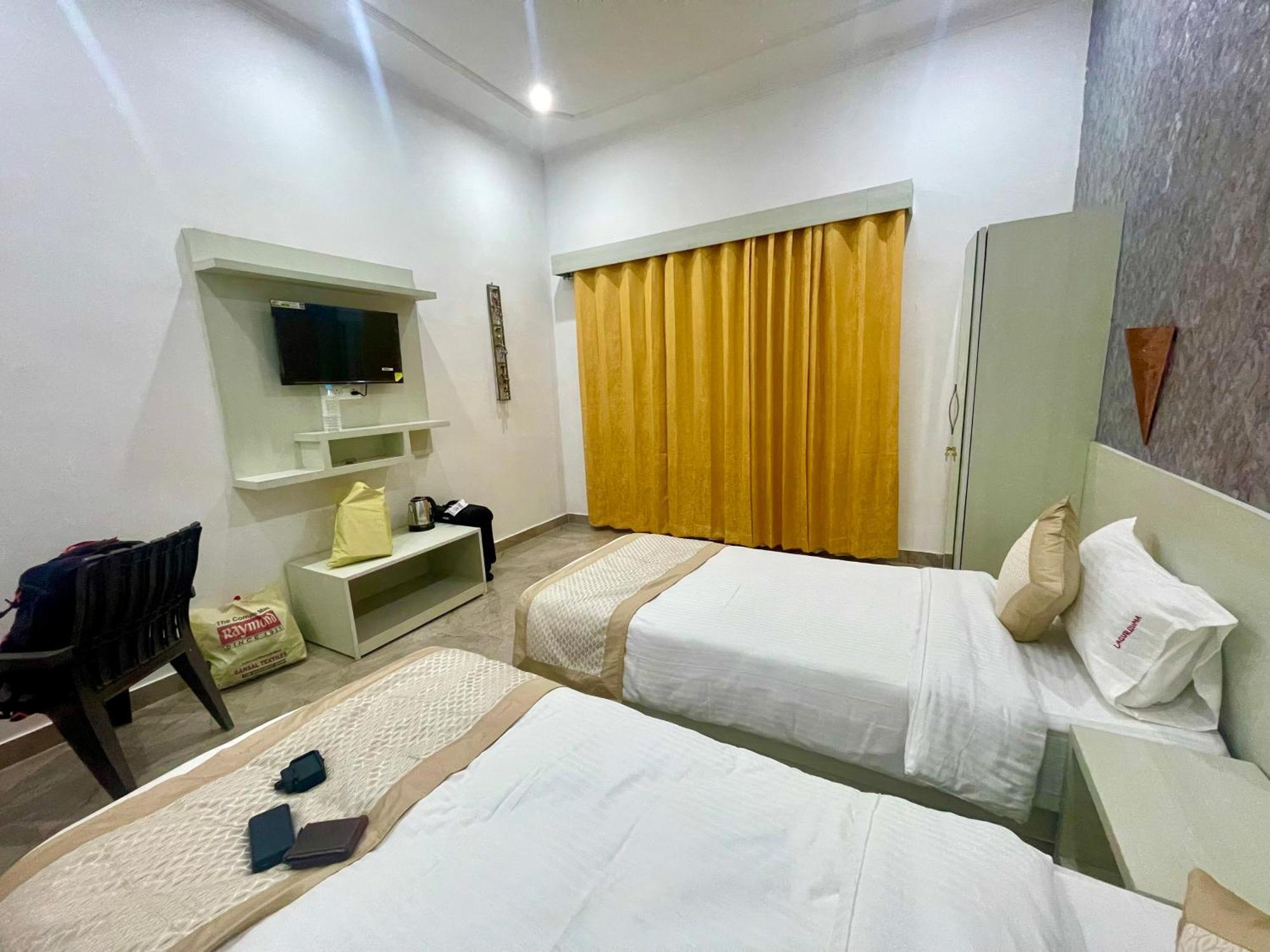 La Curcuma Luxury Homestay Khajurāho Eksteriør bilde